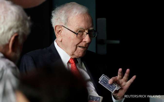 Warren Buffett’s Wealth-Building Strategy Explained